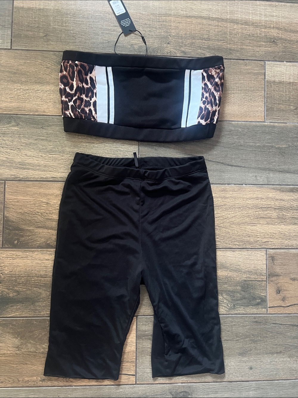 SET!!! Fashion Nova Black Leggings with Leopard-black top